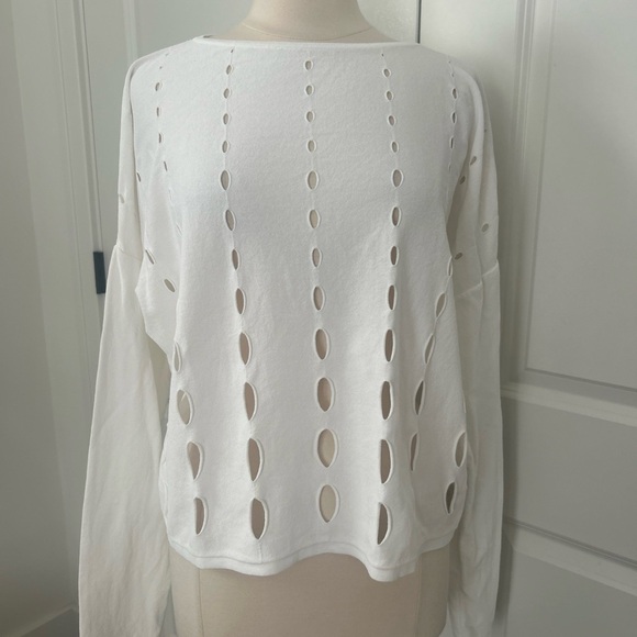 $575 SARAH PACINI One Size Viscose Oval Cutout Holey Layering Sweater White Boxy - Picture 3 of 8